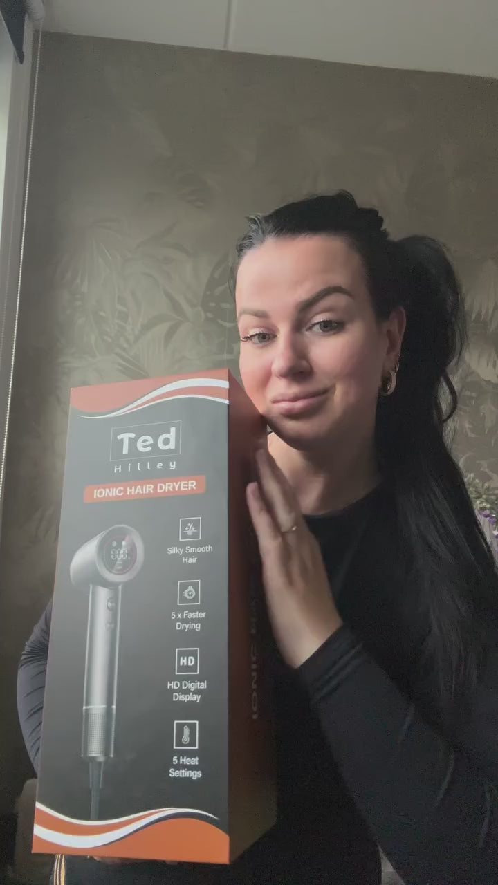 Ted Hilley Ionische Fohn - Beste Fohn 2025 (Krullenclub)